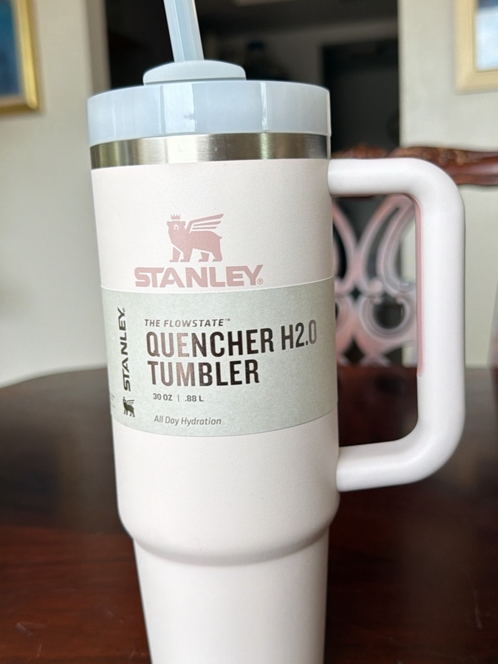 Stanley Quencher H2.0 Tumbler - Light Pink & White
